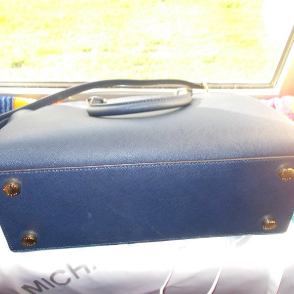 Michael Kors Navy Blue Saffiano Leather Handbag - Picture 7 of 14
